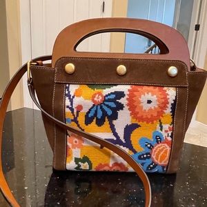 TORY BURCH COLORFUL NEEDLEPOINT & BROWN SUEDE BERMUDA HANDBAG DETACHABLE STRAP